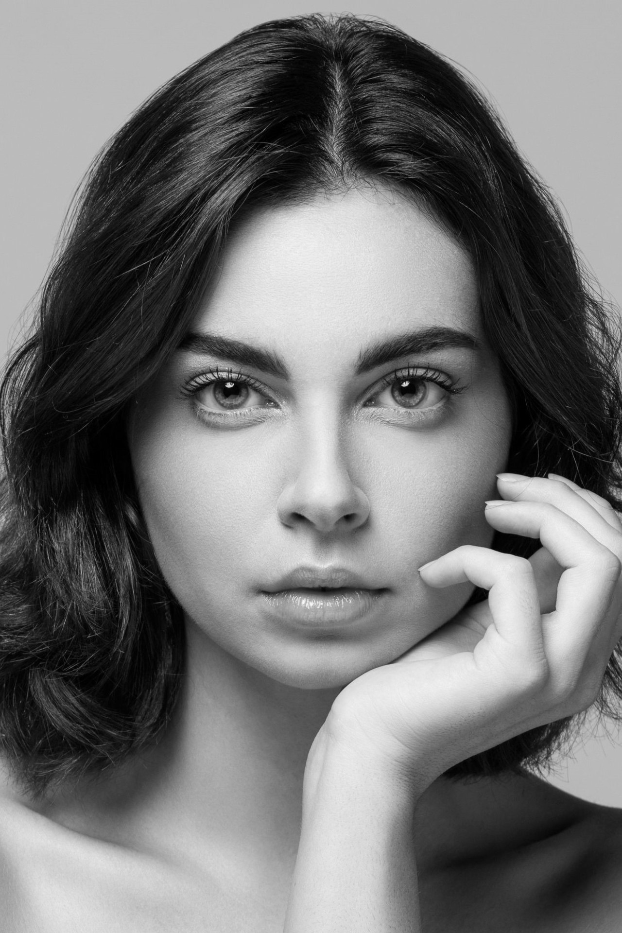 Giulia sara carolina, hostess e promo model disponibile per eventi a Milano