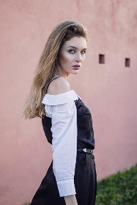 Paula - foto 4 di 16, hostess per eventi a Milano