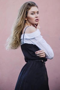 Paula - foto 5 di 16, hostess per eventi a Milano