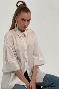 Paula - foto 7 di 16, hostess per eventi a Milano