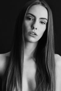 Jovana - foto 15 di 17, hostess per eventi a Milano