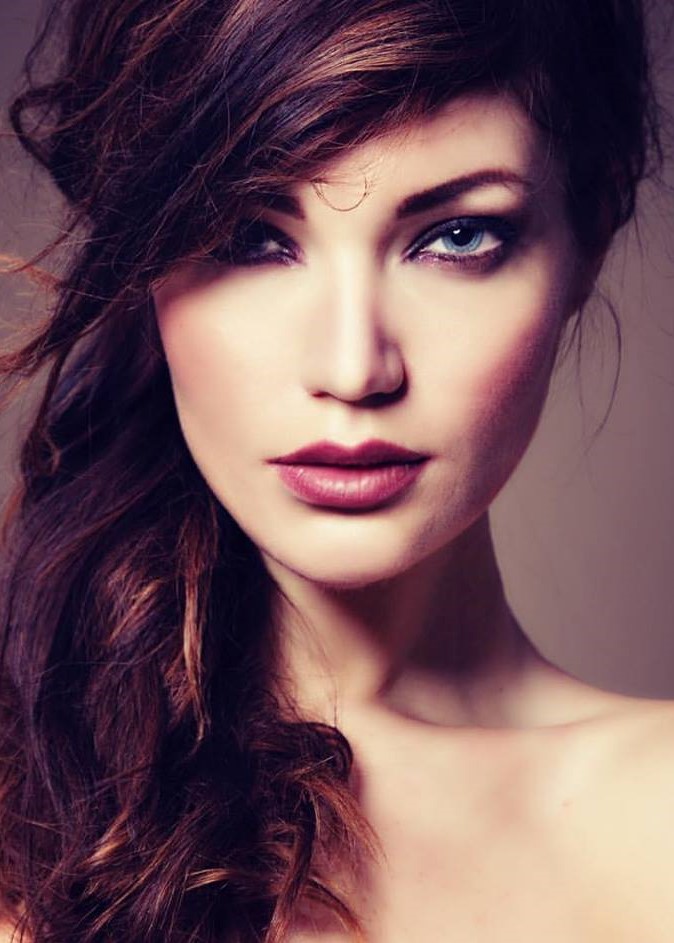 Kate, hostess e promo model disponibile per eventi a Milano