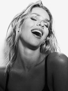Chiara - foto 10 di 14, hostess per eventi a Milano