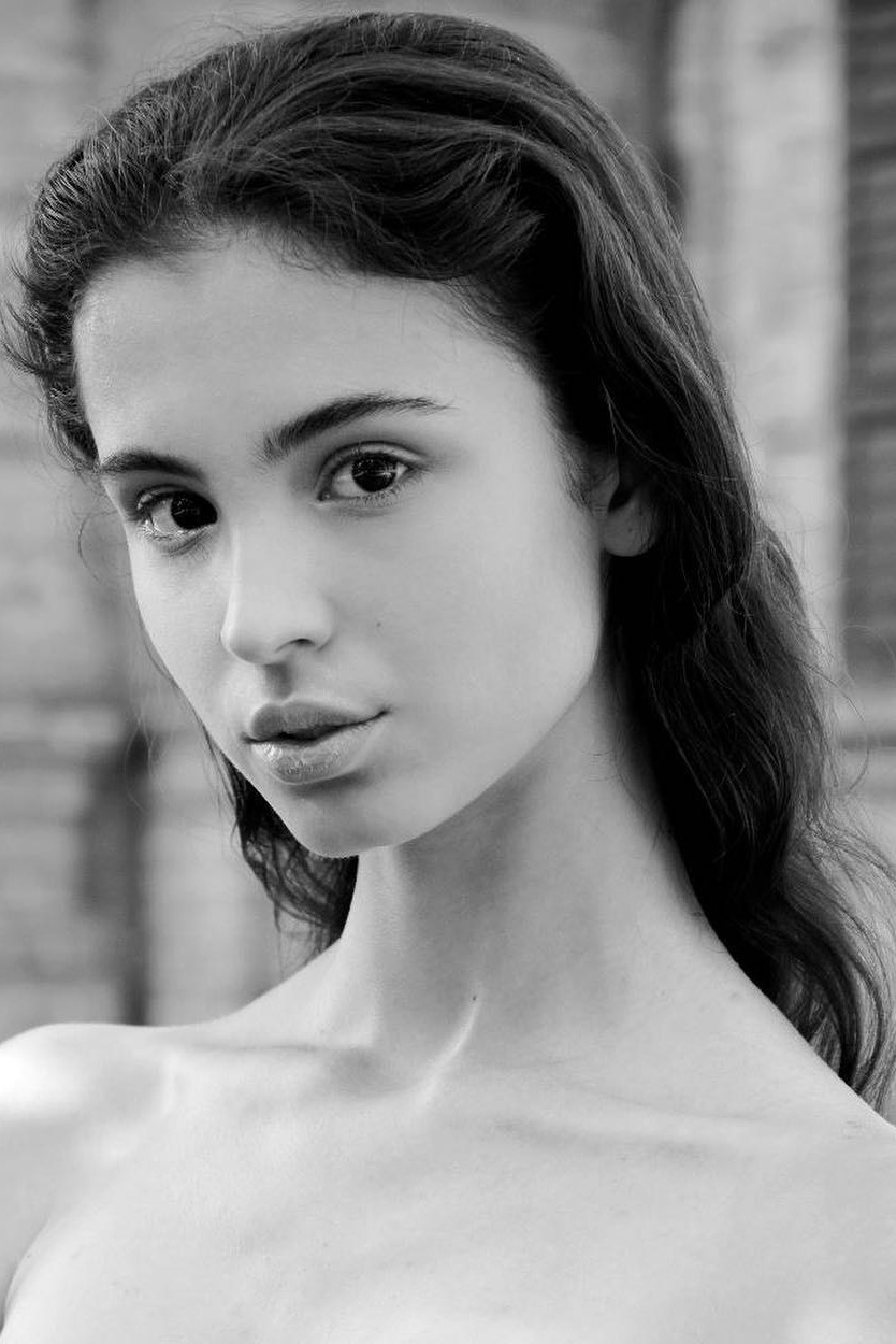 CHIARA, hostess e promoter per fiere ed eventi a Milano