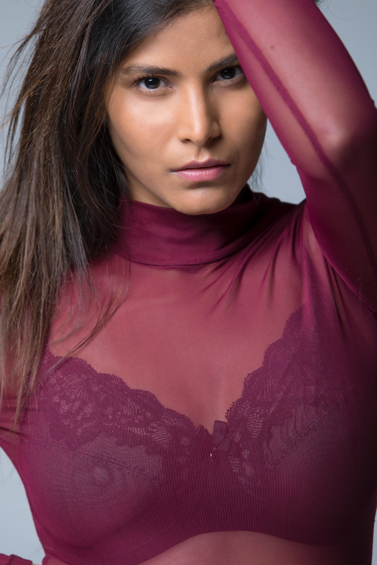 Upasana, hostess e promo model disponibile per eventi a Milano