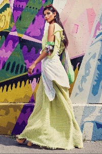 Upasana - foto 19 di 39, hostess per eventi a Milano