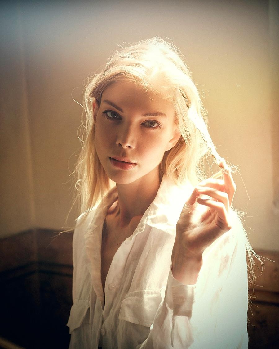 Kate, hostess e promo model disponibile per eventi a Milano