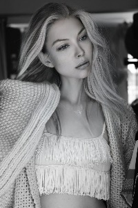 Kate - foto 19 di 22, hostess per eventi a Milano